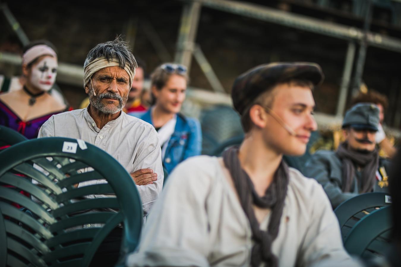 Martin Mejzlík, jeden z veteránů, už čeká na poslední připomínky režiséra, foto Jiří Sejkora
