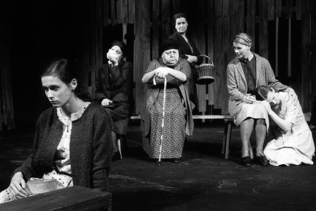 Lucie Štěpánková, Zdena Bittlová, Jiřina Jelenská, Helena Malehová, Jindra Janoušková a Martina Sikorová, foto Věra Mohylová