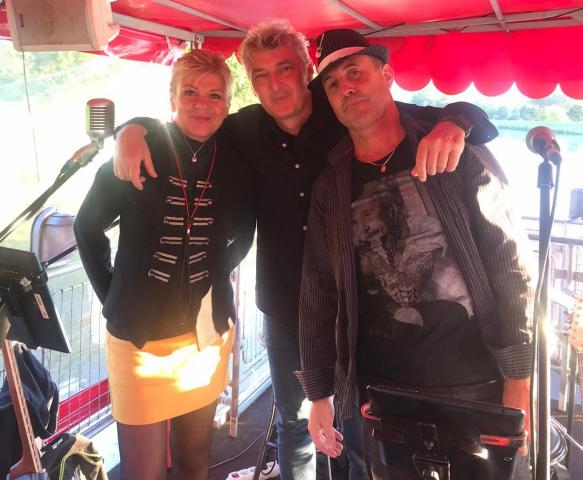 41b5f334-4a8c-4ce7-995e-cf741d15cf03-0