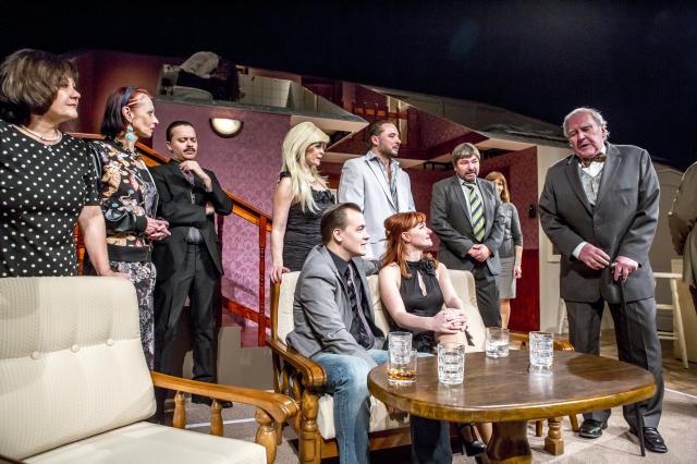 Ludmila Mecerodová, Lída Vlášková, Petr Borovec, Petra Janečková, Josef Láska, Tomáš Lněnička, Jana Ondrušková, Jiří Kalužný, Romana Chvalová a Jan Hyhlík, foto Radek Kalhous