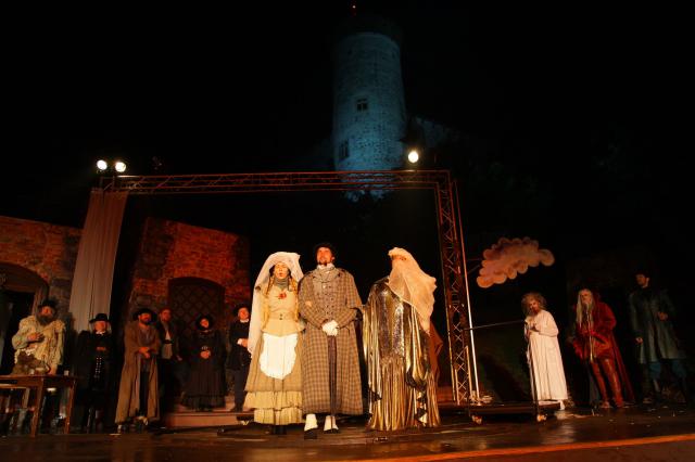 Tajemný hrad v Karpatech, 2011, foto R. Šťastný