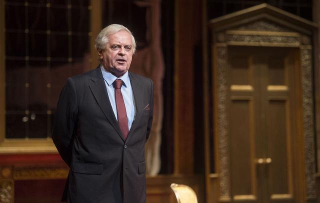 Jako Gordon Brown v Audienci u královny, foto Josef Vostárek, 2020