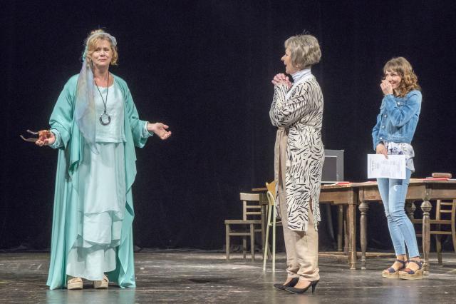 Jindra Janoušková, Dagmar Novotná a Martina Sikorová, foto Michal Klíma