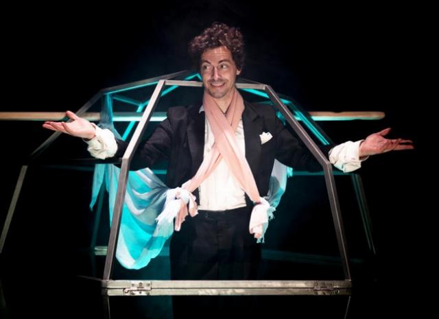 screenshot_2025-11-05_at_15-01-46_hrajeme_–_divadlo_nahraně