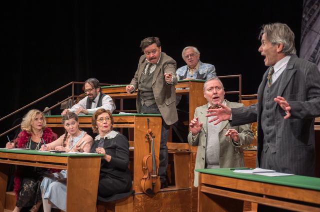 Jindra Janoušková, Eliška Jechová, Romana Chvalová, Radek Žák, Petr Borovec, Zdeněk Rumpík, Petr Dohnal a Martin Mejzlík, foto Petr Šedivý