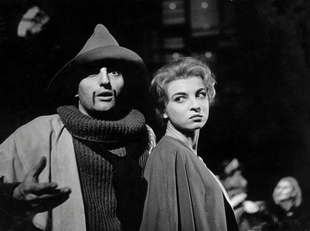 Coby Kateřina v Baladě z hadrů (s Josefem Somrem), VČD 1961